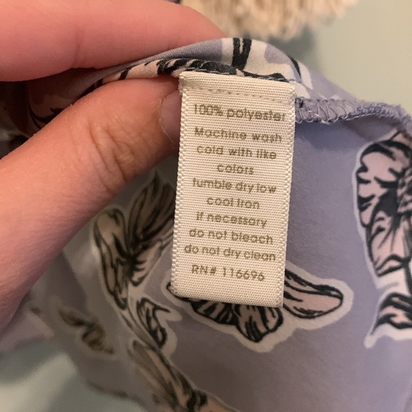 Japna Lavender Floral Wrap Blouse Shirt Size Small Flutter Bodice Sleeveless - Picture 5 of 8